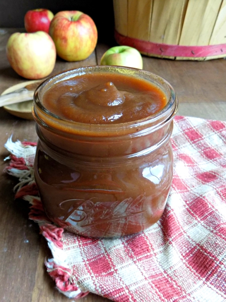 Easy Apple Butter Recipe. Turn applesauce into apple butter using your crock pot. 