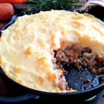 Cottage Pie - Homemade Cottage Pie with a Rich Gravy and Topped with Buttery Mashed Potatoes