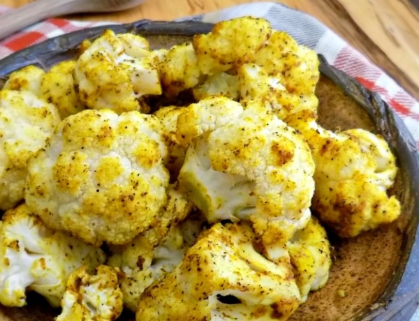 Curry Roasted Cauliflower - a perfect side dish for a cozy fall dinner!