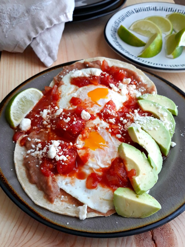 Delicious and Easy Huevos Rancheros Recipe