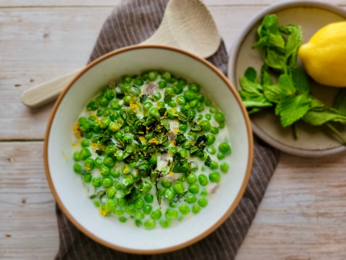 Top View of Bowl of Minty Creamed Peas