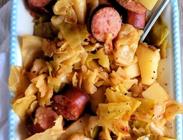 Slow Cooker Kielbasa with Cabbage and Potatoes