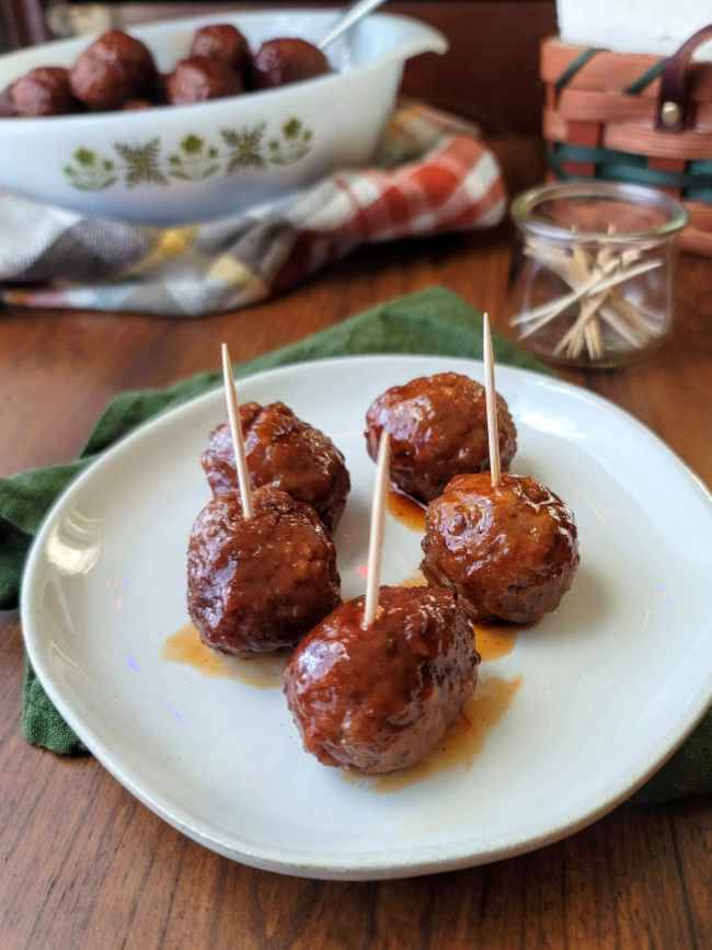 Slow Cooker Grape Jelly Meatballs - The Cooking Jar