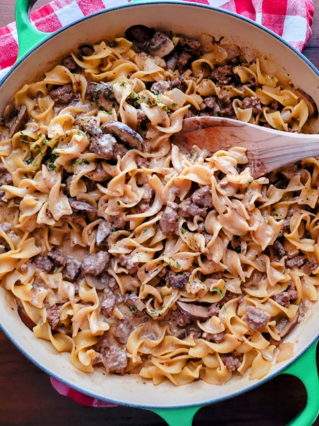 One-Pot Ground Beef Stroganoff