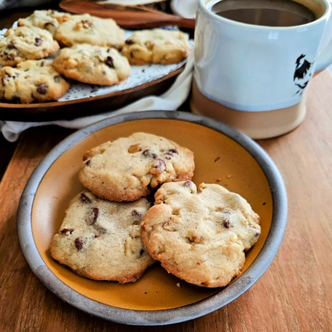 Chocolate Chip Cookies with Walnuts